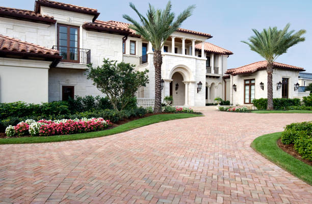 Best Interlocking Driveway Pavers  in Elk River, MN