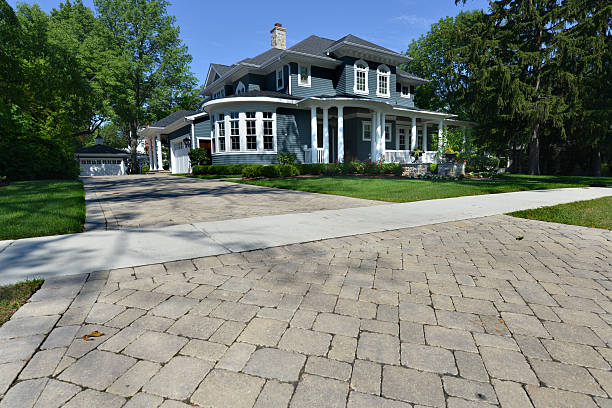 Best Professional Driveway Pavers  in Elk River, MN